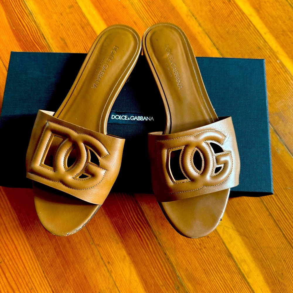 Dolce & Gabbana Tan Leather Slides with DG logo cutout